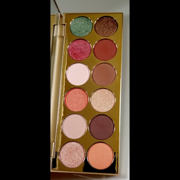 Stila After Hours Palette - Picture 3 of 9